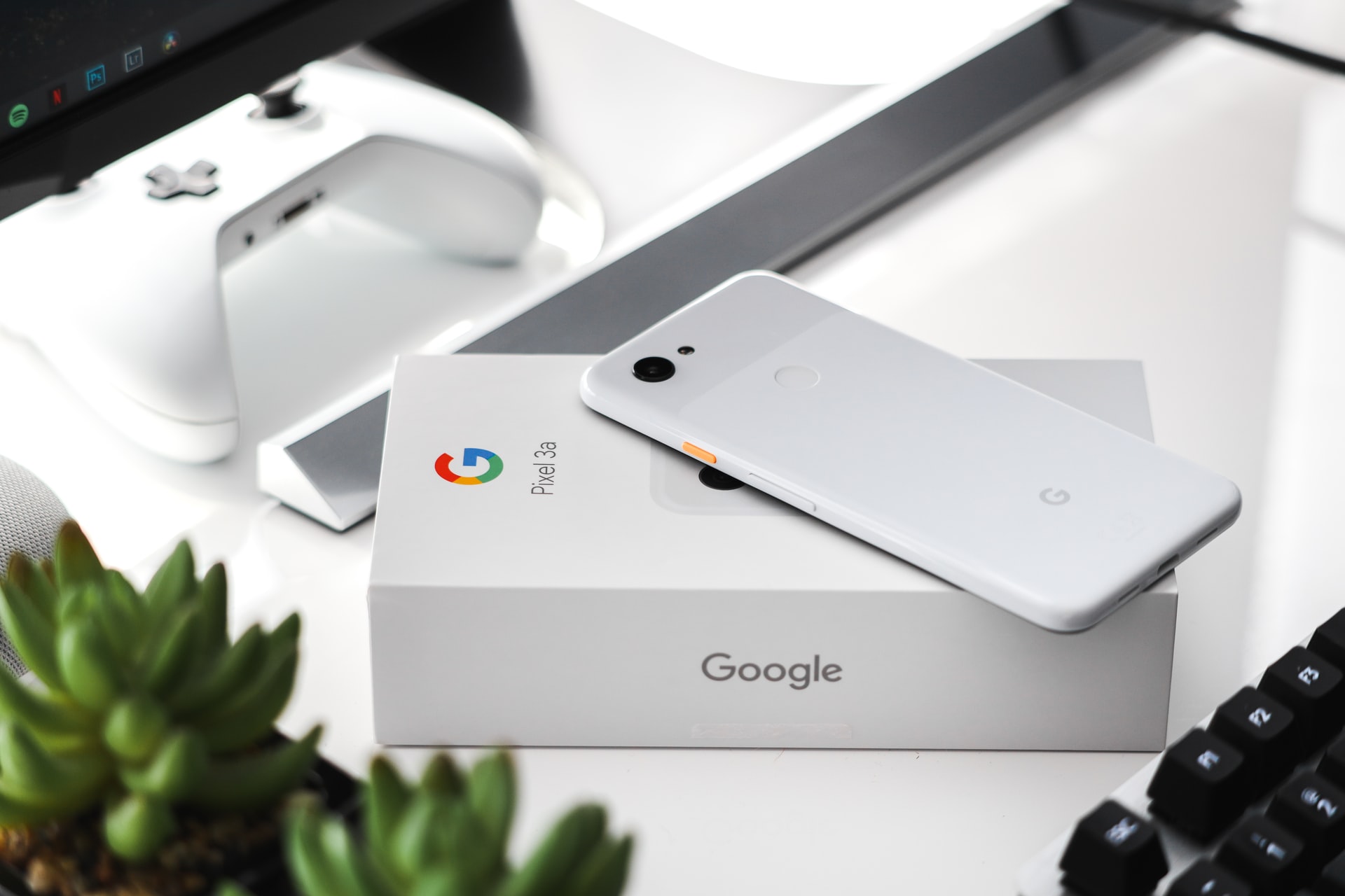Google Pixel 6 phones launch with custom chips and aggressive pricing